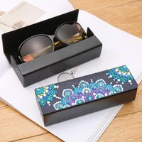 Wholesale Other Fashion Accessories DIY Diamond Painting Exquisite Craftsmanship Sturdy Durable Leather Eye Glasses Hard Shell Sunglasses Storage Box