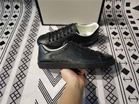 Wholesale 40 discount Original Box Top Designer Mens casual Shoes for mens women Luxury Designer Sneaker Man Casual Ace Shoes in stock size