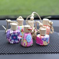 Wholesale Empty Hanging Car Perfume Bottle Porcelain Pottery Accessories Pendant Ornaments Essential Oil Packaging Container Wood Covergood qualtity