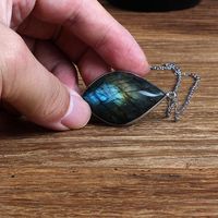Wholesale Pendant Necklaces Natural Labradorite Necklace Irregular Shape Unique Energy Jewelry Stone Crafts Gifts For Men And Women