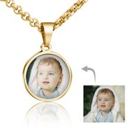 Wholesale 2021 New Arrival Personalized Stainls Steel Custom Photo Frame Pendant Special gift necklace for mother lover kids