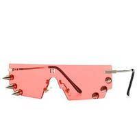 Wholesale Modern Punk Magazine Shooting Props Pink Rivet Exaggerated Sunglasses Wind Style Sun glasses Summer Beach Shading Glasses