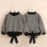 Wholesale Autumn Spring Years Children O Neck Knitted Pullover Cotton White Black Striped Sweater For Kids Baby Girls