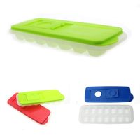 Wholesale Lid Mould Perforated Plastic Mold Small Boxes Ice Cube Trays Red Quadrilateral Freezer Portable Tools sl L2