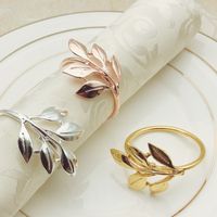 Wholesale 4 Color Leaf Shaped Napkin Rings Gold Silver Black Wedding Napkin Buckle Holder For Wedding Reception Party Table Decorations Supplies