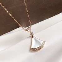 Wholesale Luxury designer Necklace Classic Fashion Choker elegance Fan shaped jewelry necklace pendant High end gift box packaging