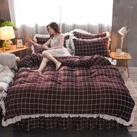 Wholesale Bedding Sets Korean Style Milk Velvet Bed Duvet Cover Ruffles Sheet Pillowcase Plaid Brown Blue Green1