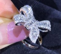 Wholesale Fashion Lovely Bow Design Rings for Wedding Shining Crystal Luxury Ring with CZ Diamond Stone for Women