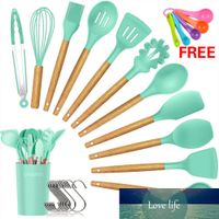 Wholesale 12 Piece Silicone Cooking Utensils Set Bamboo Wooden Handles Cooking Spoon Turner Tongs Spatula Kitchen Ware Tools with Holder