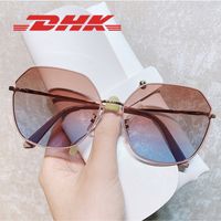 Wholesale non brand Mens Fashion Sunglasses Cat Eye Sun Glasses Women Mirror Driving Sunglasses for Mens Womens with Leather Case