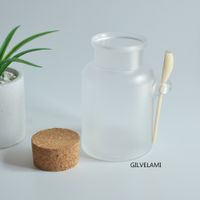 Wholesale 100g g g Frosted Plastic Bath Salt Jar Bottles with Cork Lids and Wooden Spoon Kitchen Spice Tea Leaf Storage Bottle