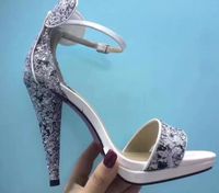 Wholesale Glitter Ladies Bling Flat Wedding a Spike Alley High Fashioned Leap Shoes Open Fingers Party Sandals Dressed in Summer Ipmu