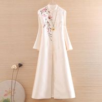 Wholesale Ethnic Clothing High end Elegant Lady Outerwear Autumn Chinese Style Embroidery Peony Butterfly Retro Women Vintage Loose Trench Coat Female