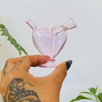 Wholesale Glass Bong Hookahs Water Pipes love heart shape Smoke Pipe Oil Rigs Hookah Dab Rig Dry Herb Vap bongs Smoking Accessories ash catcher nectar collector inches tall