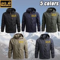 Wholesale Men s Jackets Sports Fashion Casual Soft Shell Jacket Outdoor Equipment Hiking Scratchproof Fabric Windproof Mountaineering Coat
