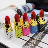 Wholesale Lighter Lipstick Shaped Butane Cigarette Inflatable No Gas Flame Lady Lighters color For Smoking Pipes Kitchen Tool