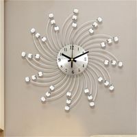 Wholesale High Quality D Diamonds Flower Metal Wall Clock Europe Style Silent Dazzling Wall Watch for Living Room Home Office Decor Q2