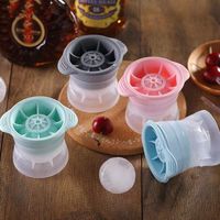 Wholesale Whiskey Round Ice Hockey Mold Bar Products Silicone Spherical Cube Maker Quick Freezer Kitchen Gadgets