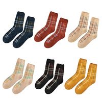 Wholesale Christmas Decorations Vintage Wool Socks Pair Classic Strip Design Style Warm Sock Fashion For Women Wearing Thickening Winter