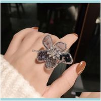 Wholesale Band Rings Jewelryfashion Women Big Flower Rhinestone Ring For Cocktail Party Delicate Female Aessories Holiday Finger Stylish Jewelry Gift