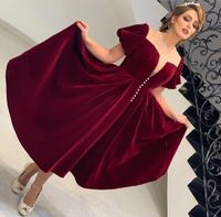 Wholesale 2021 Vintage Burgundy Evening Dresses Short Sleeves Tea Length A Line Velvet Illusion Buttons Custom Made Plus Size Prom Party Gowns robes