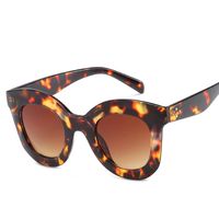 Wholesale Sunglasses Unisex Square Women Designer Transparent Leopard White Ladies Festival Glasses Oculos Feminino