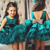 Wholesale 2022 Hunter Green Lace Flower Girl Dresses Ball Gown Crystals Knee Length Tiers Lilttle Kids Birthday Pageant Weddding Gowns