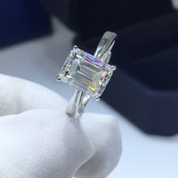 Wholesale inbeaut Arrival Silver ct Emerald Cut D Color Pass Diamond Test Big Rectangle Moissanite Ring Teen Girl Party Jewelry