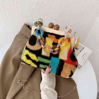 Wholesale Shoulder Bags Tote Winter Corduroy Women s Fashion Chain Handbag Wooden Clip Messenger Bag Color Matching Plush Crossbody Bagpurse