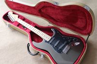 Wholesale Sliver and Grey Electric Guitar For Maple Wood Silver Hardwares with Black Guard