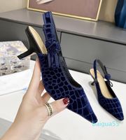 Wholesale designer letter bow high heels Dress Shoes women s t table pointed low new velvet crocodile leather embroidered gladiaor sandals