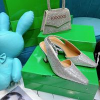 Wholesale Top quality luxury designer women shoes typical eye catching single shoes with diamonds and gold and silver with box