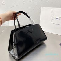 Wholesale Designer Women Handbag Tote Bag Lady Retro Trapezoid Shiny Commuter Large Capacity Shopping Bag Black
