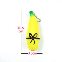 Wholesale Keychains Fashion Spoof Tricky Eye Of Banana Green Beans Key Chains Kids Toys Crowded Stress Ball Keychain Keyring Relief Gift
