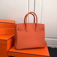 Wholesale Classic handbag High quality luxury designer tote Fashion women s handbag Gold buckle cowhide pocket large capacity
