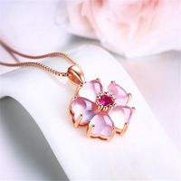 Wholesale Pendant Necklaces Romantic Pink Crystal Female Natural Rose Quartz Stone Gold Plated Women Necklace Gift For