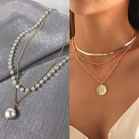 Wholesale Designer Necklace Bohemian Multi Layered Crescent Star Moon for Women Fashion Geometric Pearl Choker Golden Jewelry