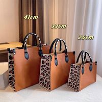 Wholesale Leopard Embossed Onthego Totes Women Crossbody Vintage Handbags Classic Embroidery Handle Delicate Totes Mom Shopping Bags with Top Quality