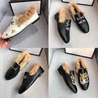 Wholesale Women Mules Fur Outdoor Flat Shoes Luxury Designer Fashion Mule Ladies Loafers Womens FW NY Shows Suede Embroidery Real Leather Shoes