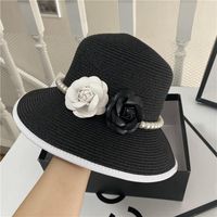 Wholesale Wide Brim Hats Elegant White Black Flower Paper Straw For Women Pearls Band Felt Floppy Ladies Wedding Caps Fedora Sombrero Mujer