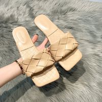 Wholesale Comfortable Office Shoes Hot Set Solid Color Flat Temperament Weave Leisure Women Foot Slippers Roggw