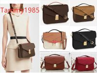 Wholesale High Quality Classic Embossing Messenger Bag Postman handbag Women Shoulder bags Cross body purse Lady Paris Printing and Old Flower Totes colors