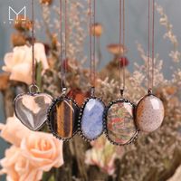 Wholesale Pendant Necklaces Yammy Fashion Natural Crystal Vintage Pendant Irregular Oval Coral Jade Tiger Eye Necklace Jewelry Heart Shaped Glass