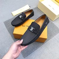Wholesale Elegant Shoe Man Classic Dress Loafers Men Brand Shoes Luxury Designer Moda Italiana Suede Tassel Leather Shoes Formal Mocassim Masculino Couro