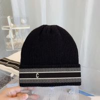Wholesale Top quality designer beanie men women warm cap pure wool material without pilling and fading luxury temperament with box colors nice