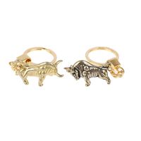 Wholesale Keychains Brass Bullfighting Key Ring Pendant Vintage Copper Lucky Bull Keychain Charm