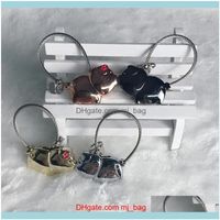 Wholesale Favor Event Festive Supplies Home Garden2Pcs Set Couple Lovers Magnet Kiss Pig Keychain Baby Souvenirs Wedding Gifts For Guests Bridesmaid