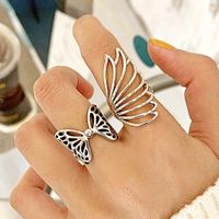 Wholesale Wedding Rings Retro Hollow Butterfly Wing For Women Punk Silver Color Couple Statement Girls Friendship Jewelry Party Gift