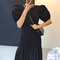 Wholesale South Korea Chic Summer Puff Sleeve Modern Lady Dresses Round Neck Pleated Design Ladies Casual Robe