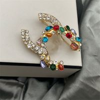 Wholesale Fashion new Chinese pearl brooch leaf maple leaf high grade diamond shirt suit accessories